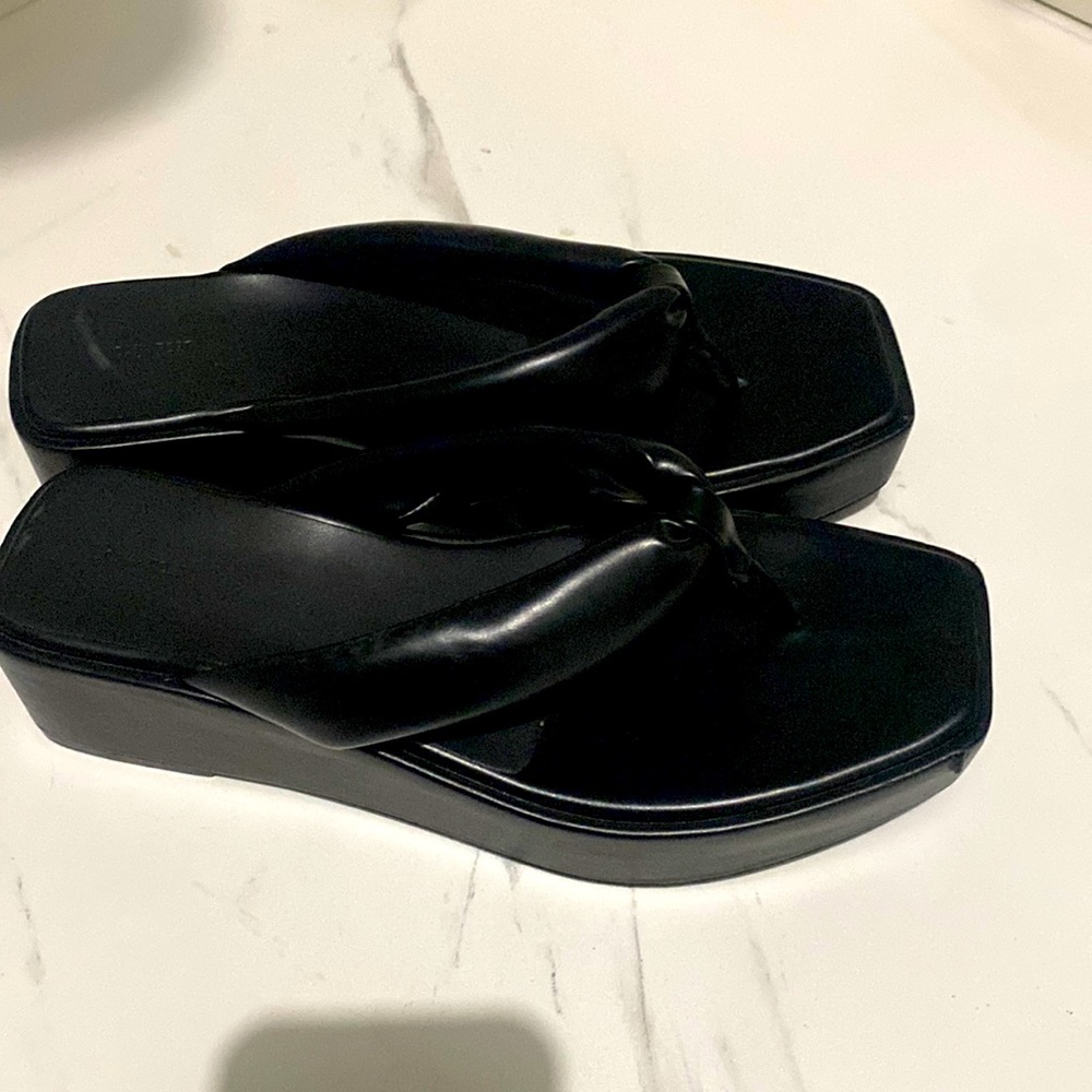 Oak and fort platform leather thong slide